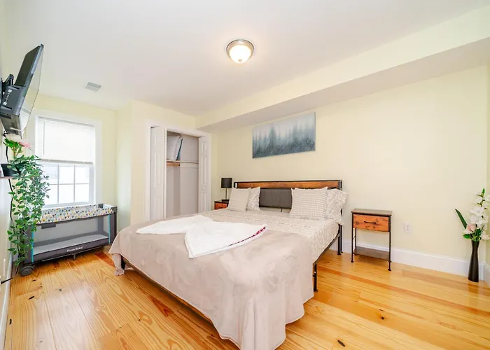 Bright 3Br Quincy Townhouse W Laundry, Bathtub & Near Red Line 41